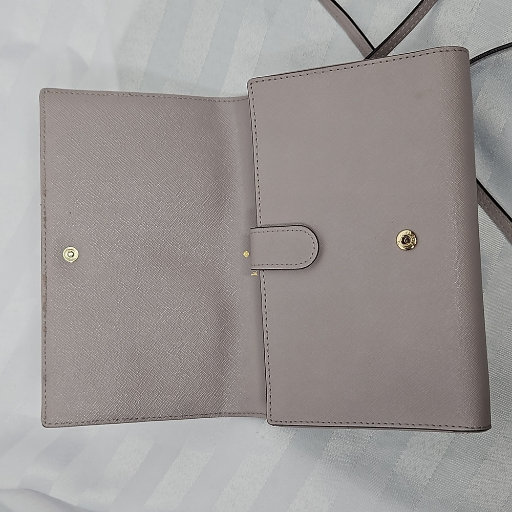 Kate Spade Rabbit Winni -Hop TO It Crossbody Bag in Taupe. - Picture 6 of 10